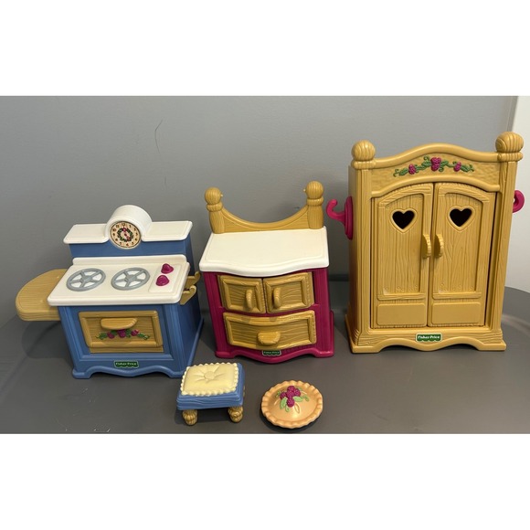 Fisher Price Other - Fisher Price Briarberry Furniture Lot 1999 Vintage Stove‎ Vanity Wardrobe 75013